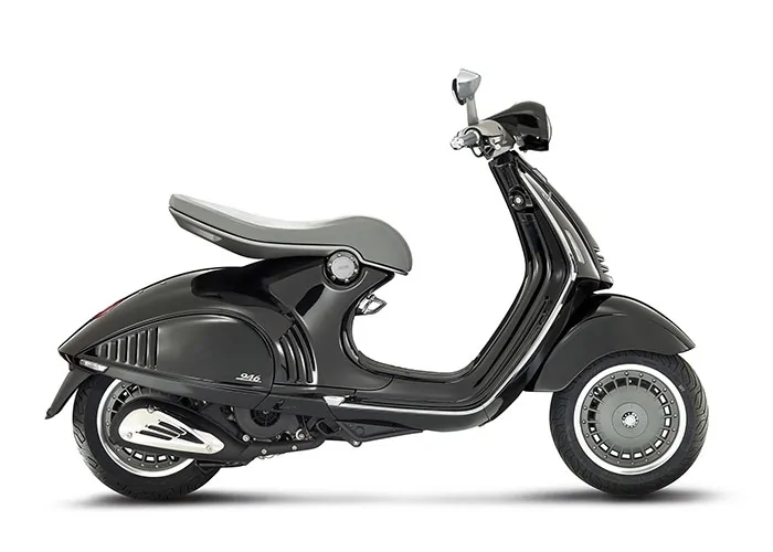 Thumbnail for Vespa 946 2015