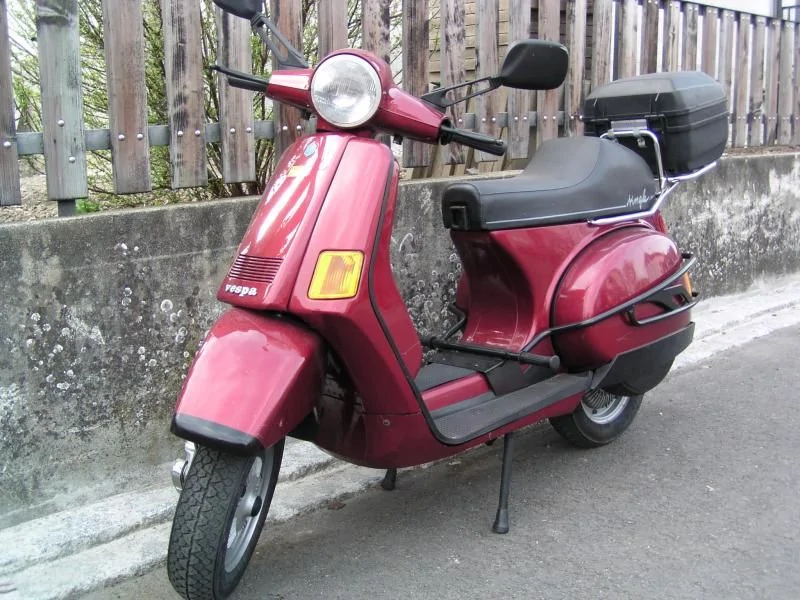 Thumbnail for Vespa Cosa 200 GS 1991