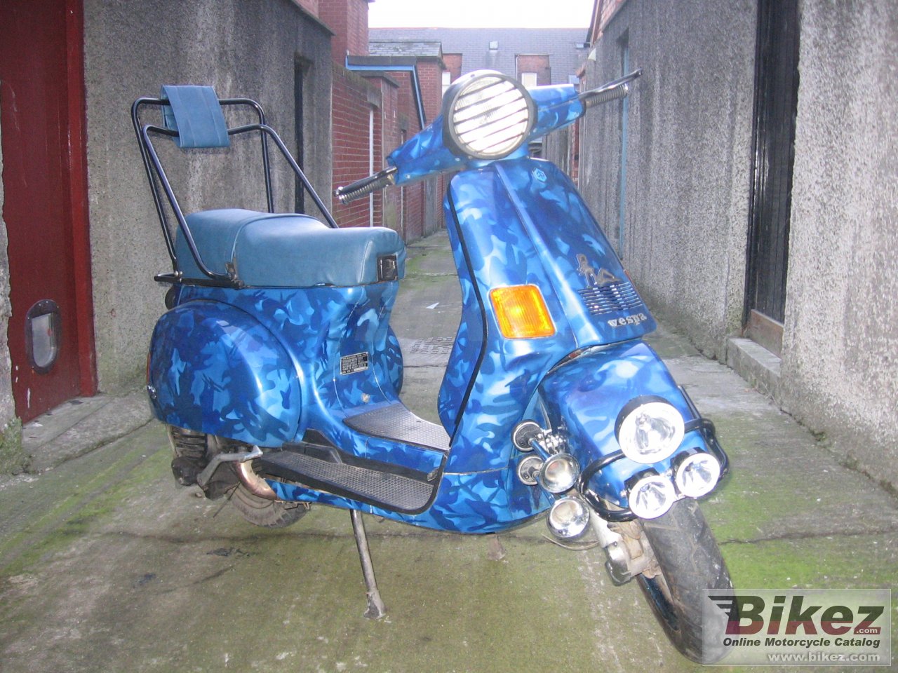 Vespa Cosa 200 GS