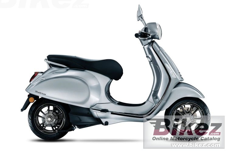 Thumbnail for Vespa Elettrica 45 kmh 2023