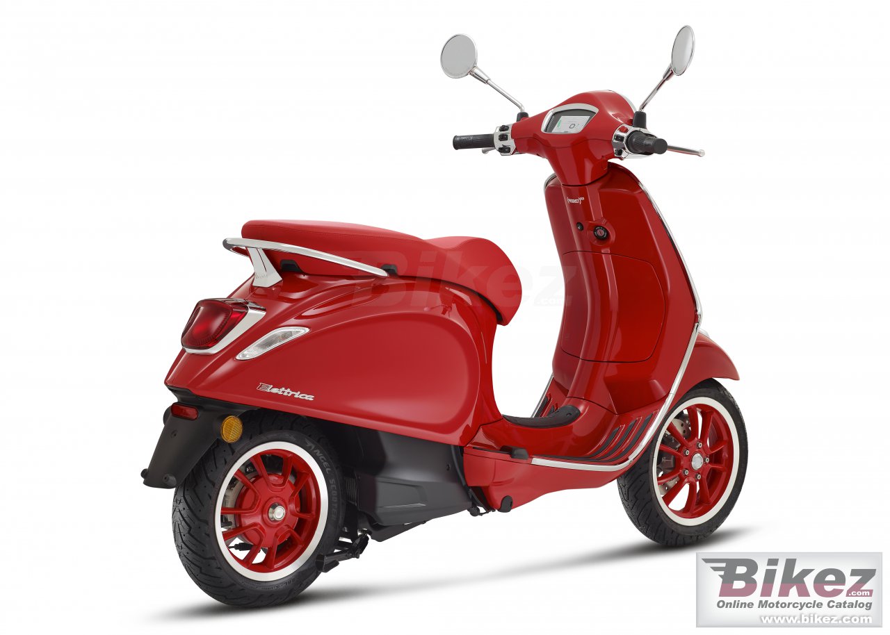Thumbnail for Vespa Elettrica RED 2022