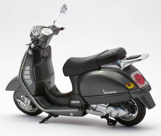 Thumbnail for Vespa Granturismo 200 L 2005