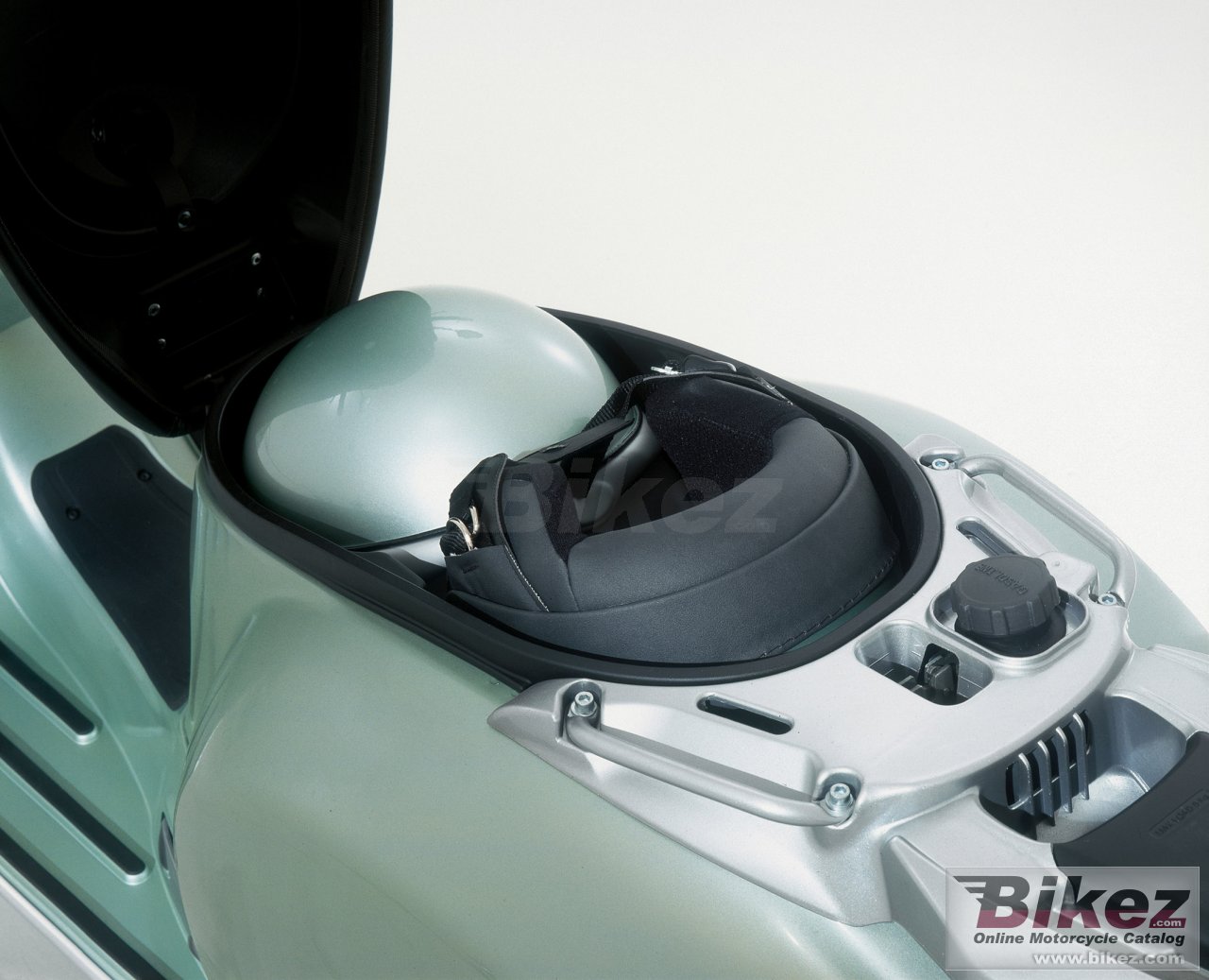 Thumbnail for Vespa Granturismo 200 L 2006