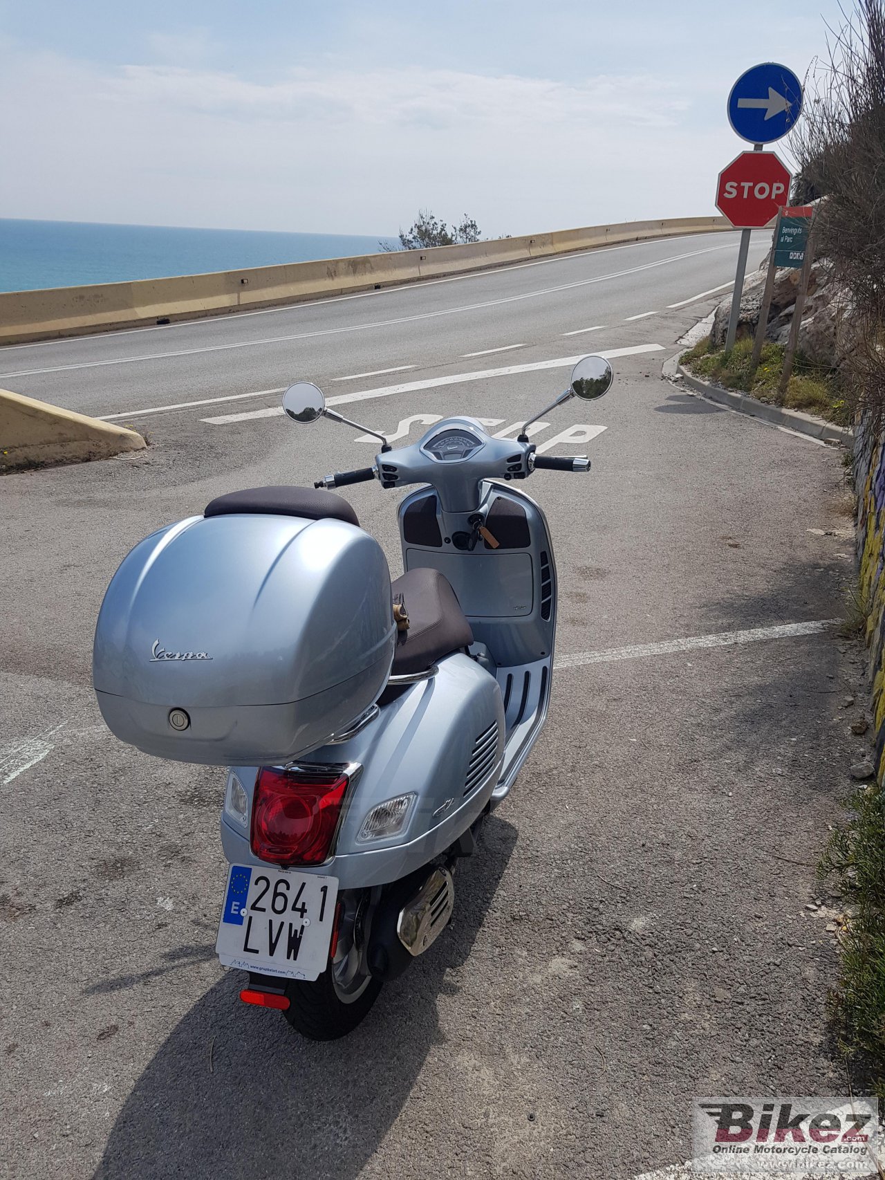 Thumbnail for Vespa GTS 125 2021