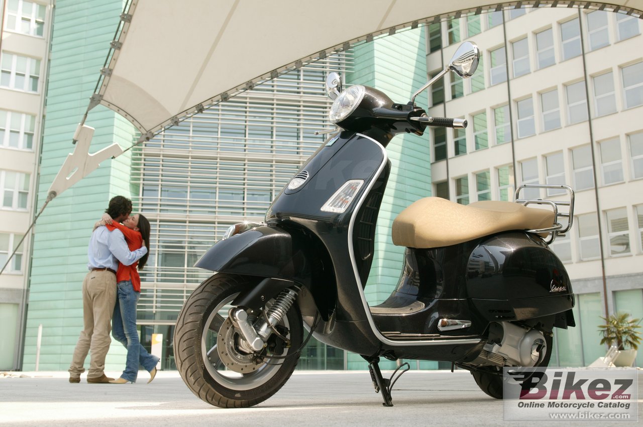 Thumbnail for Vespa GTS 250 2008