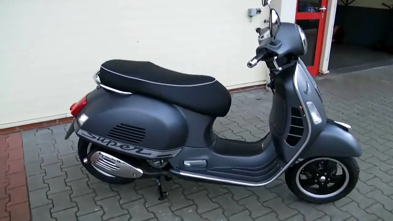 Thumbnail for Vespa GTS 300 Super 2010