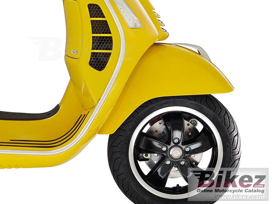 Thumbnail for Vespa GTS Super 125 2021