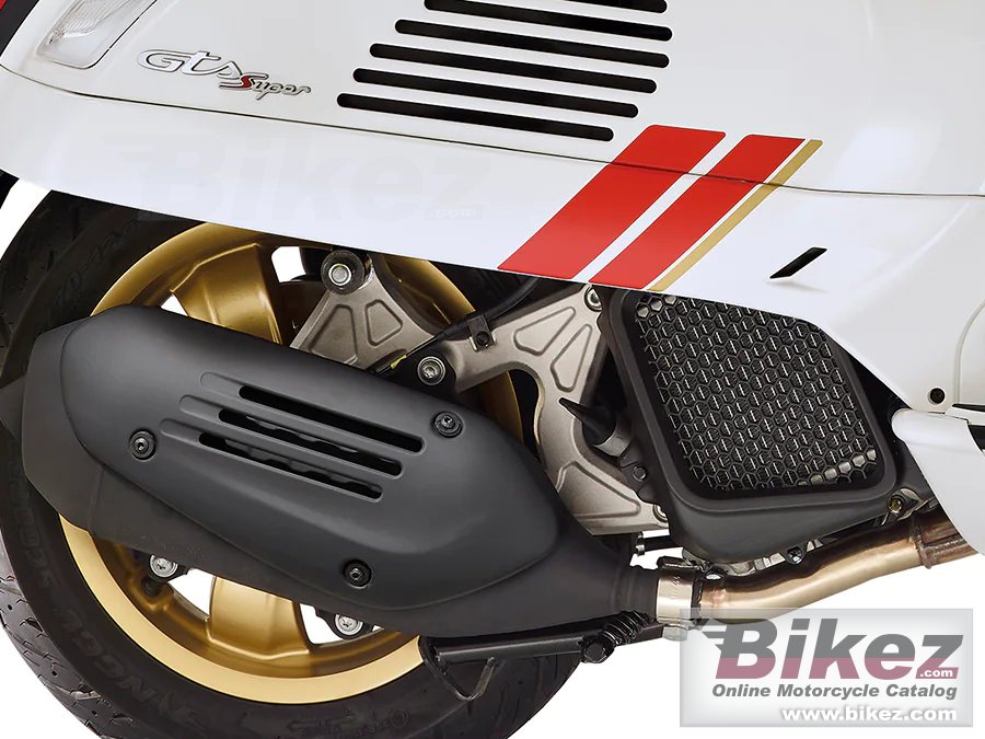 Thumbnail for Vespa GTS Super 125 Racing Sixties 2021