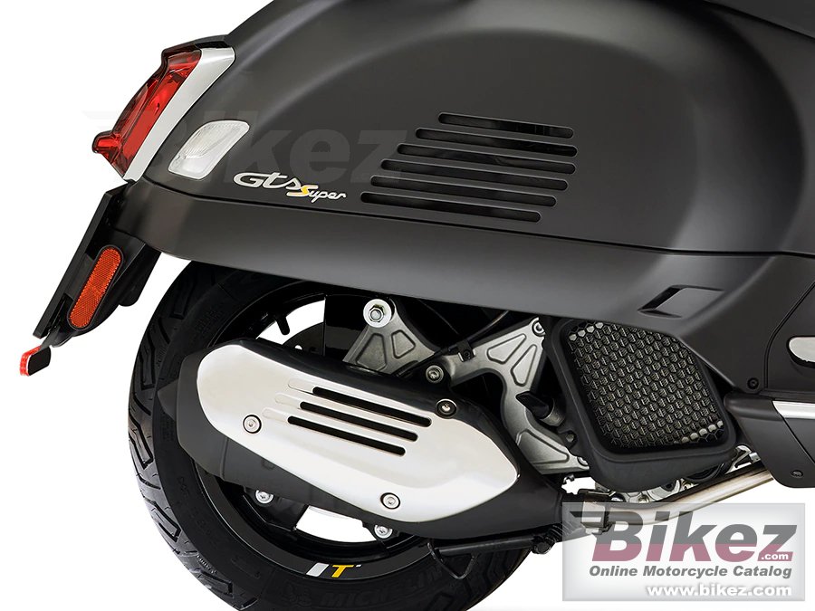 Thumbnail for Vespa GTS Super 125 Tech 2021