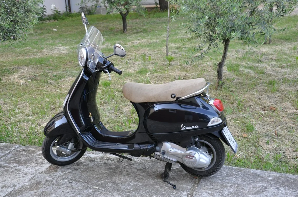 Thumbnail for Vespa LX 125 2007