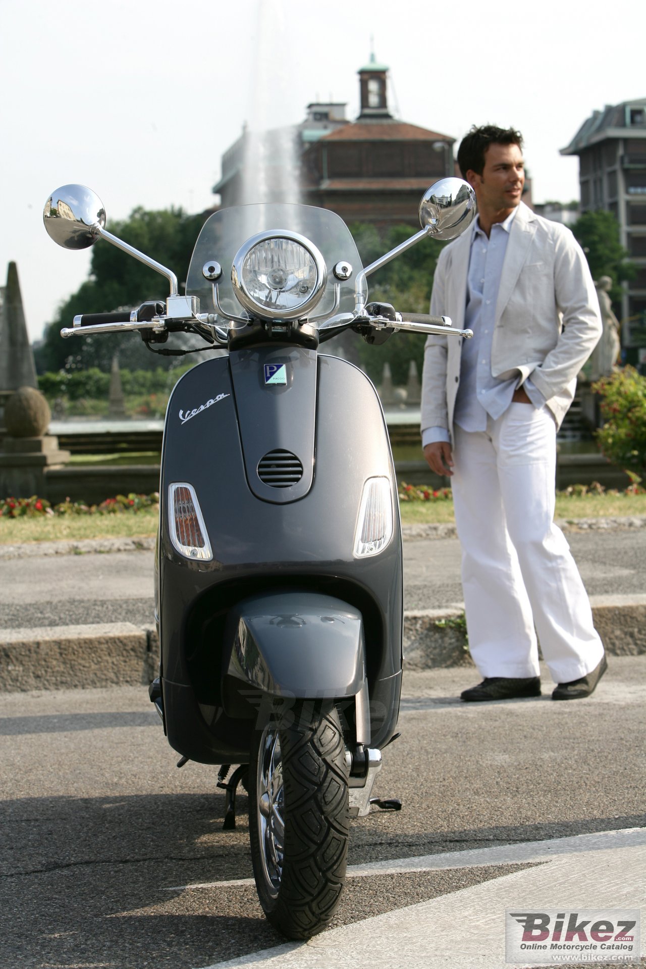 Thumbnail for Vespa LXV 125 2007