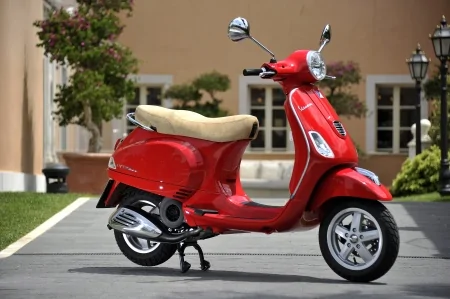 Thumbnail for Vespa LXV 125 2013