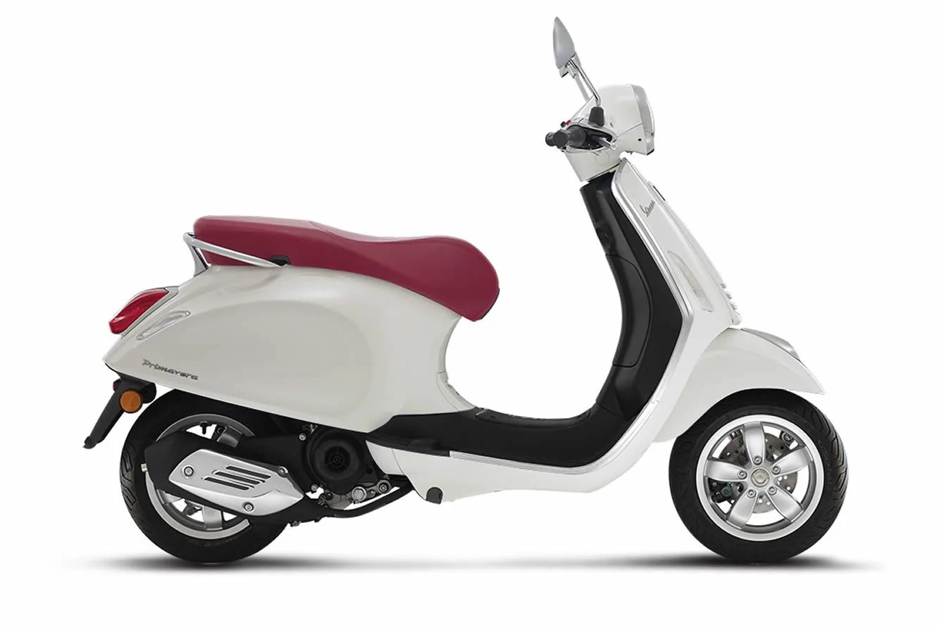 Thumbnail for Vespa Primavera 125 2015