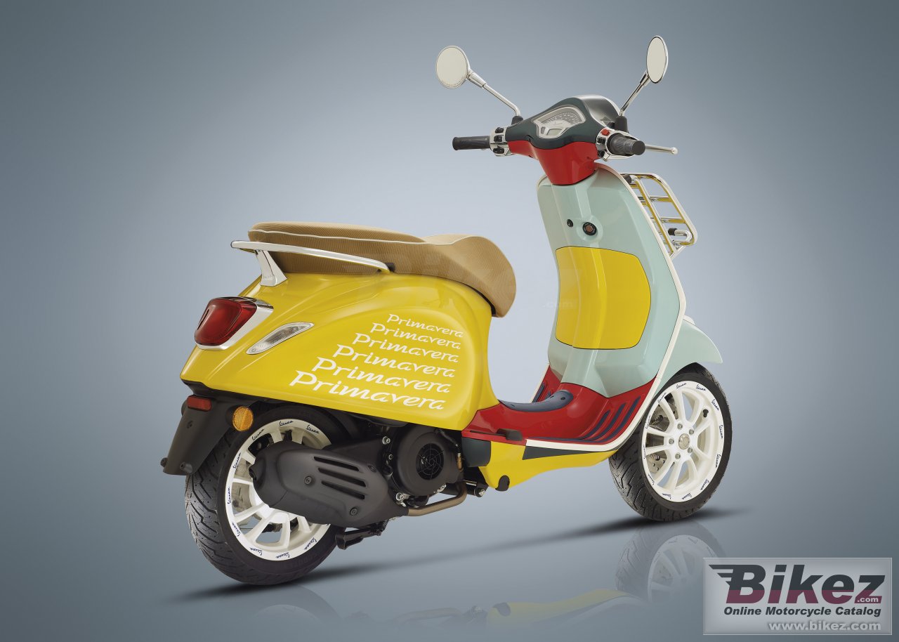 Thumbnail for Vespa Primavera Sean Wotherspoon 2020