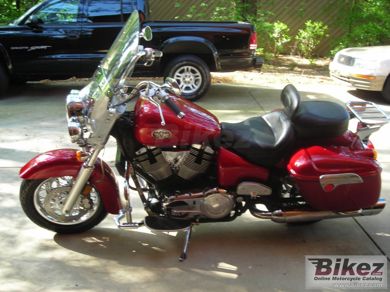 Thumbnail for Victory Touring Cruiser 2003