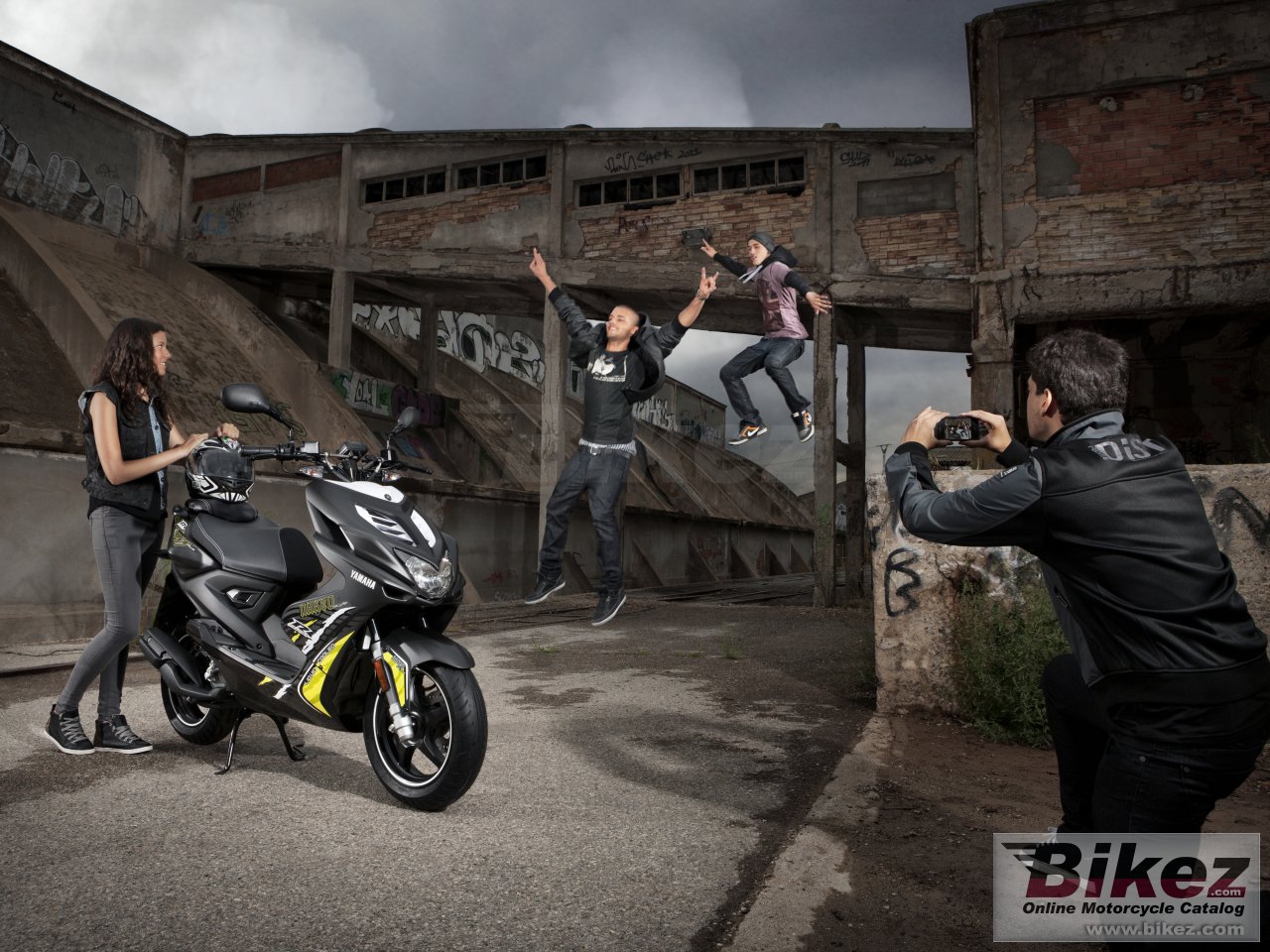 Thumbnail for Yamaha Aerox R Naked 50 2013