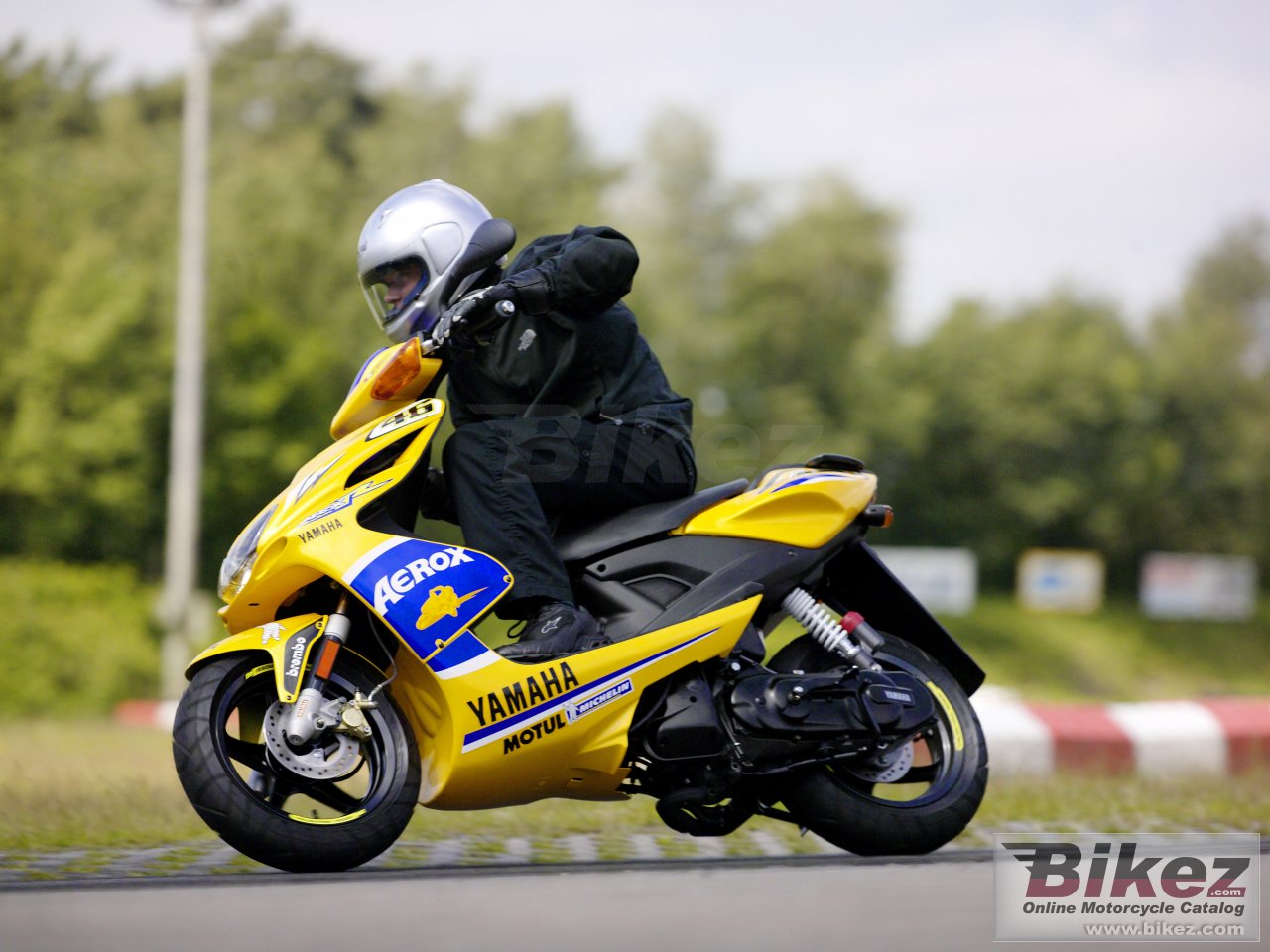 Thumbnail for Yamaha Aerox Race Replica 2007