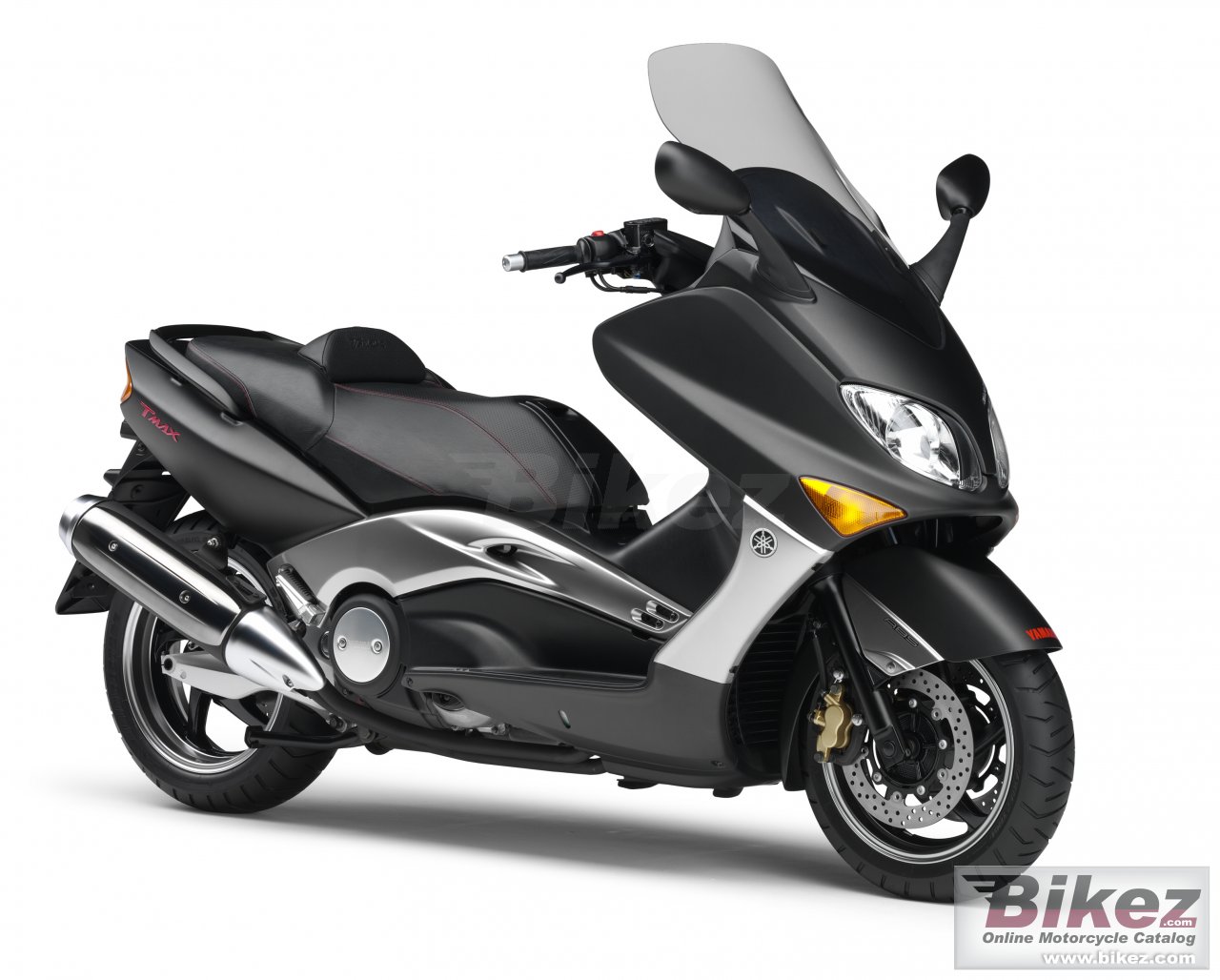 Yamaha Black Max ABS