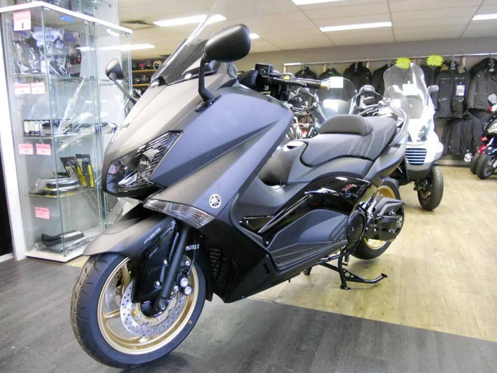 Thumbnail for Yamaha Black Max ABS 2007