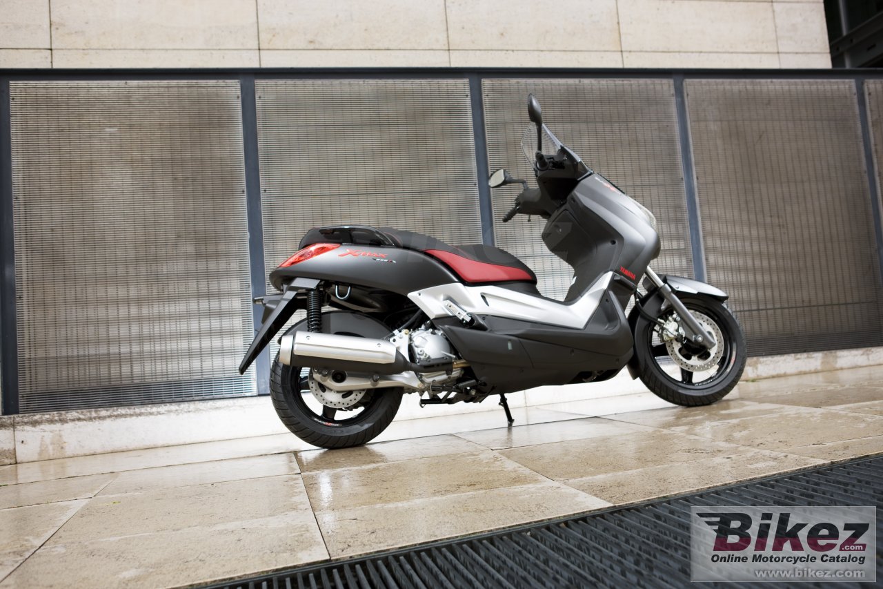 Thumbnail for Yamaha Black X-Max 250 2009