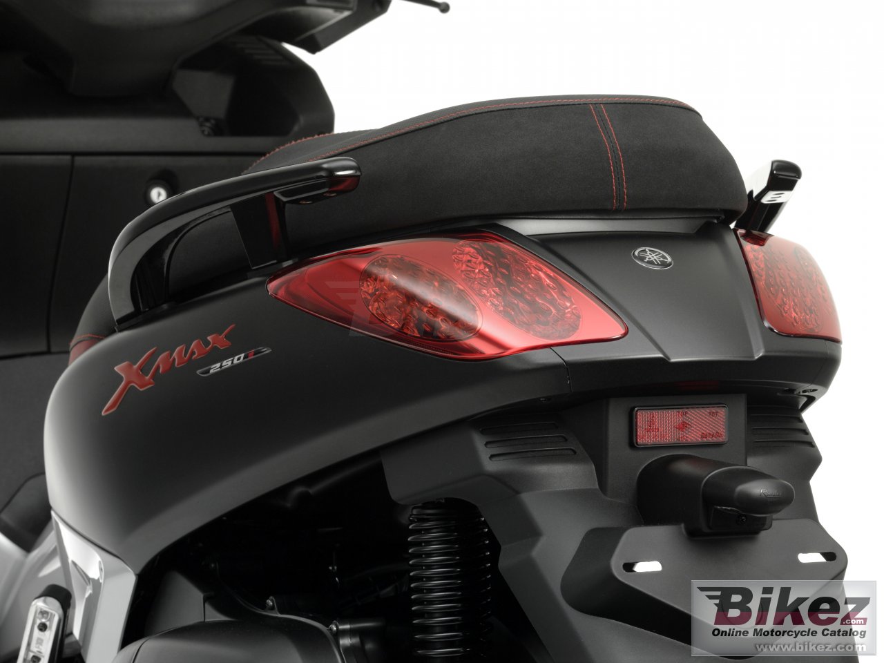 Thumbnail for Yamaha Black X-Max 250 2009
