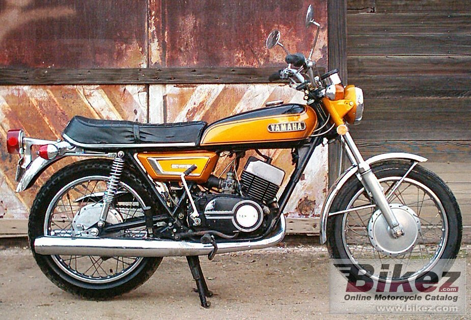 Yamaha DS 7