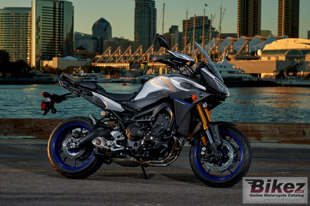 Thumbnail for Yamaha FJ-09 2016