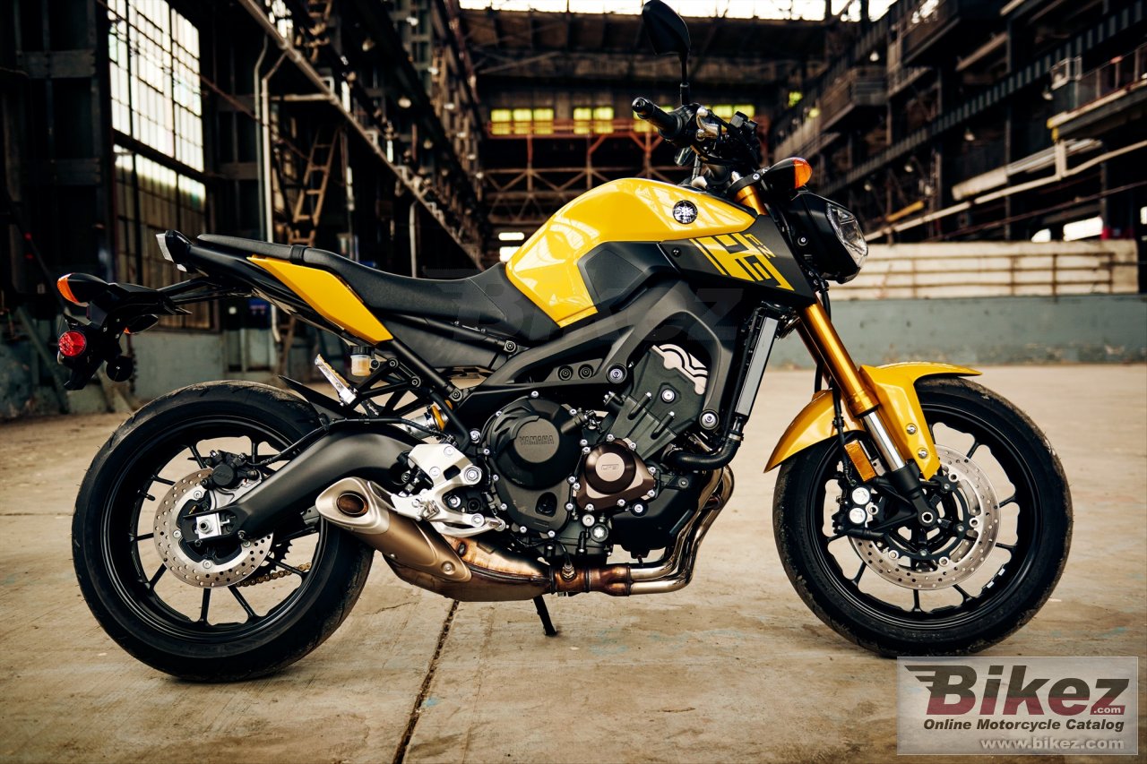 Thumbnail for Yamaha FZ-09 2015