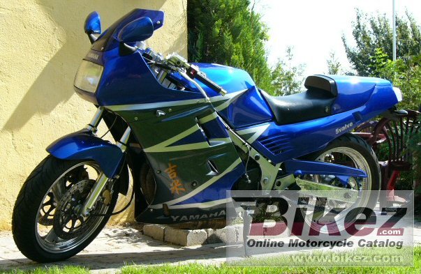 Yamaha FZ 750