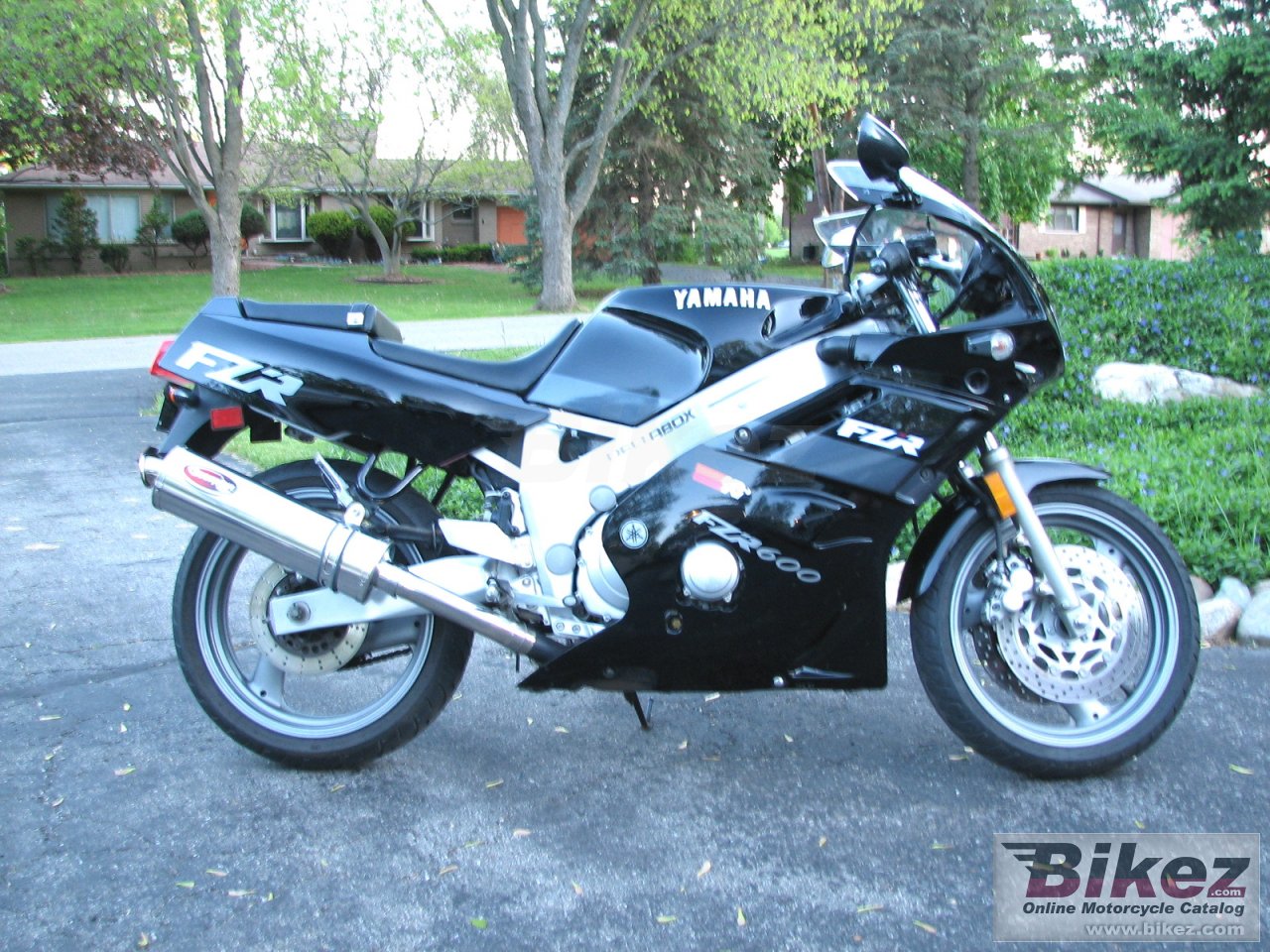 Yamaha FZR 600