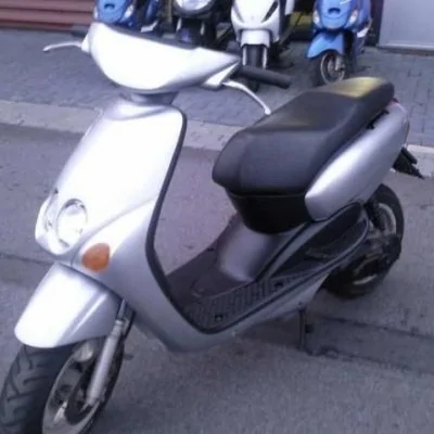 Thumbnail for Yamaha Neos 2006