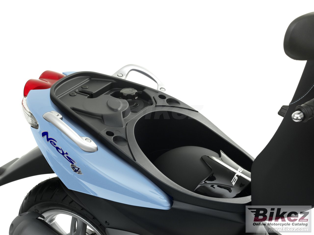 Thumbnail for Yamaha Neos 4 Stroke 2010