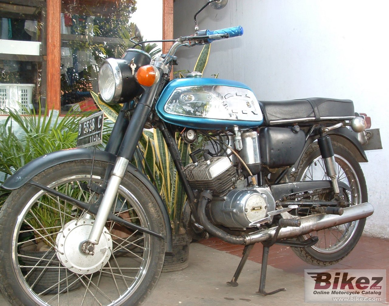 Yamaha YAS 1
